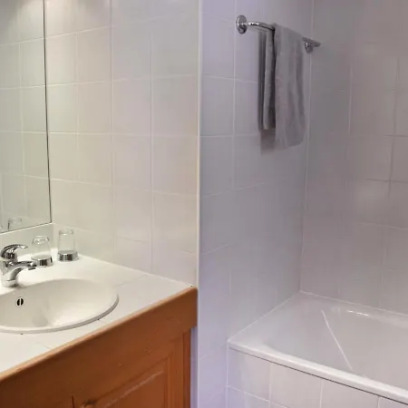 Romarin 220 By Interhome *